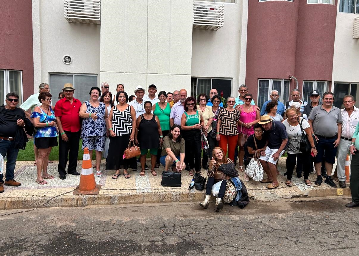 Clube da Melhor Idade de Rifaina vive dias de alegria e convivência em viagem a Caldas Novas (GO)