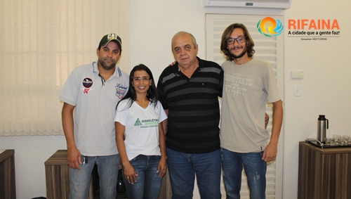 CAMPANHA TROCA QUATRO LITROS DE ÓLEO DE COZINHA USADO POR UM LITRO LIMPO 