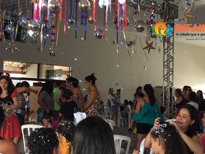 Matinês gratuitas de Carnaval animam crianças e adultos no Centro de Eventos