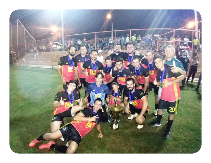 DIRETORIA E AABB SACRAMENTO COMEMORAM TÍTULOS DO 3º CAMPEONATO DE FUTEBOL SOCIETY