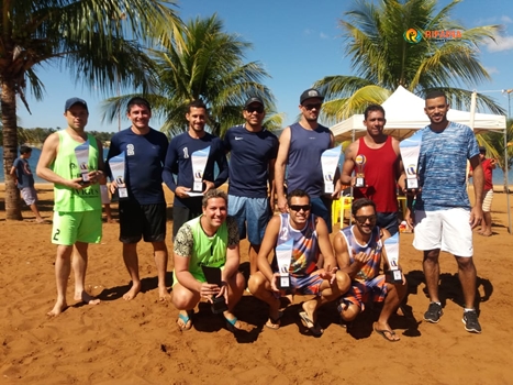 JHONY E BELO SÃO CAMPEÕES DO MUNICIPAL DE VÔLEI DE PRAIA EM RIFAINA