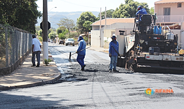 PREFEITURA CONCLUI NOVA ETAPA E RECUPERA 10,8 MIL M2 DE ASFALTO