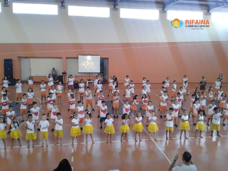  EMEB JOÃO ETCHEBEHERE E CRECHE SÍLVIA HELENA HOMENAGEIAM AS MÃES
