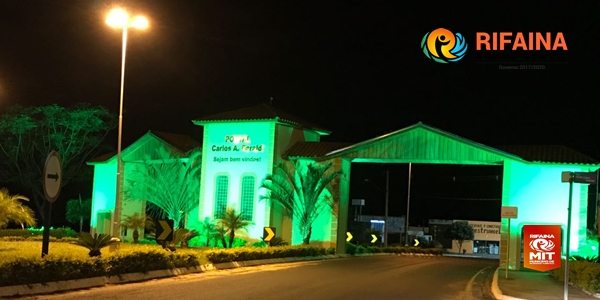 PORTAL DA CIDADE E AVENIDA PRINCIPAL DA ENTRADA JÁ TEM NOVA ILUMINAÇÃO