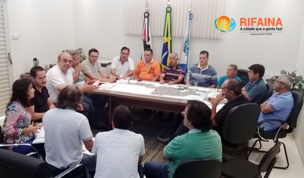  REUNIÃO NO GABINETE DO PREFEITO ESCLARECE E FINALIZA PROJETOS DO NOVO PLANO DIRETOR