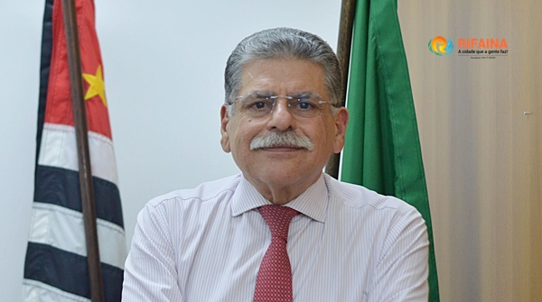SECRETÁRIO ENTREGA OFICIALMENTE OBRA DE R$ 800 MIL EM RIFAINA