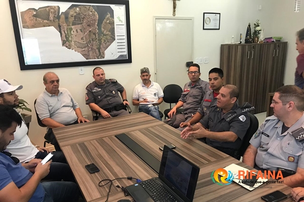 PREFEITO HUGO DEFINE COM FORÇAS DE SEGURANÇA O ESQUEMA PARA AS FESTAS DE FINAL DE ANO