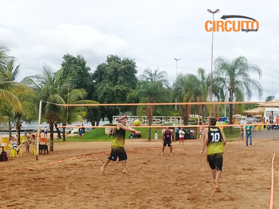ADIADO POR TRÊS VEZES, VÔLEI DE PRAIA SERÁ MESMO COM CHUVA NESTE SÁBADO