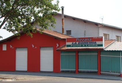 PIZZARIA LA BOHEMIA